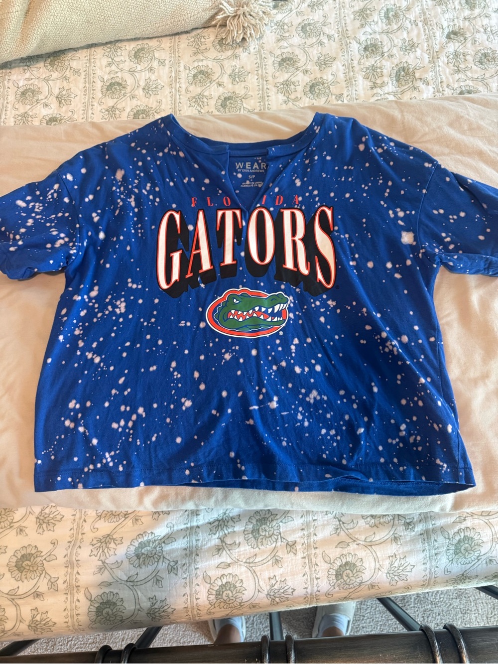 Florida Gators Women's Blue Bleached Logo Tee